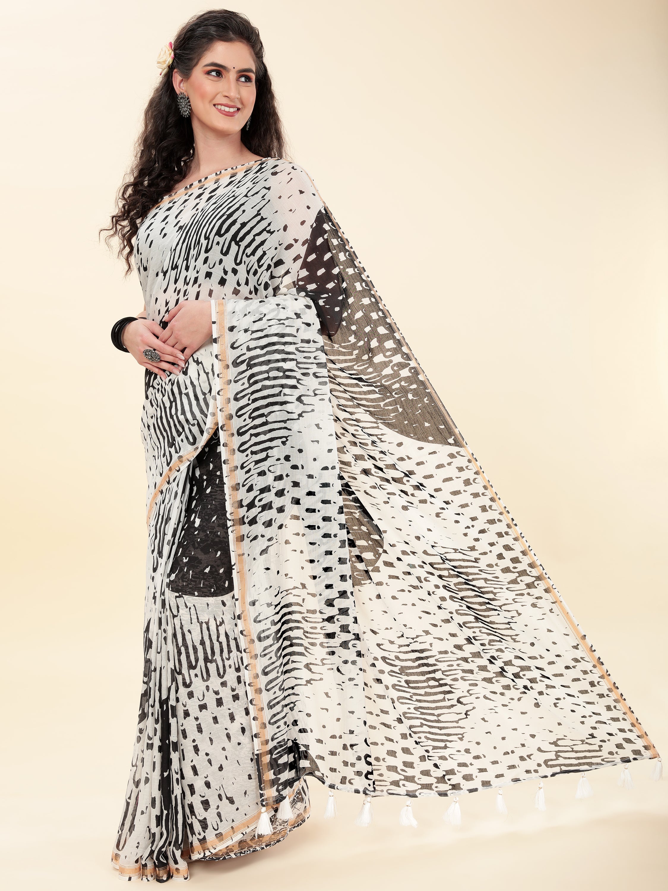BLACK & WHITE VISCOSE MUL LIVA DIGITAL PRINTED SAREE
