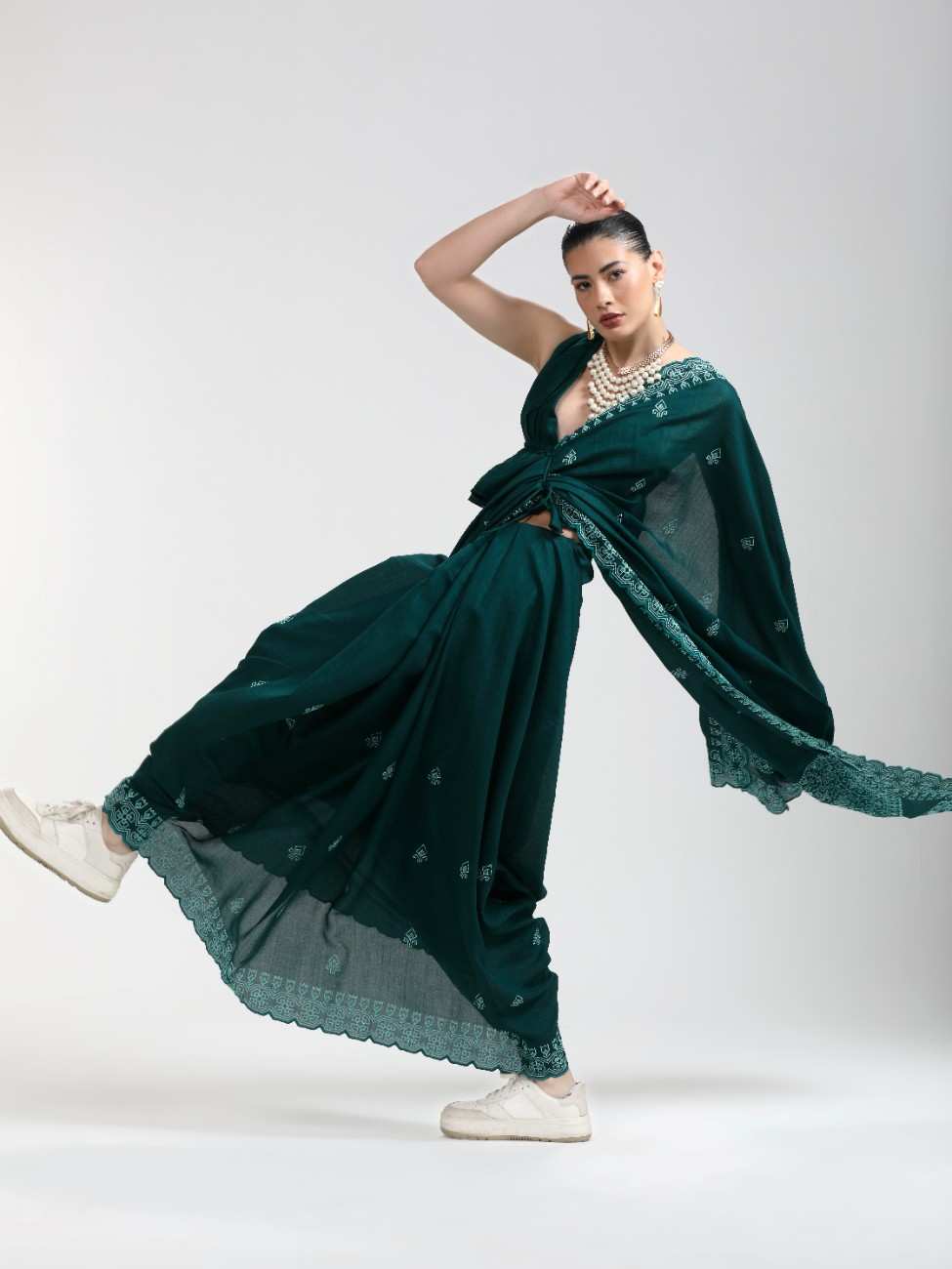 BOTTLE GREEN TITANIUM ART SILK KANTHA EMBROIDERY SAREE