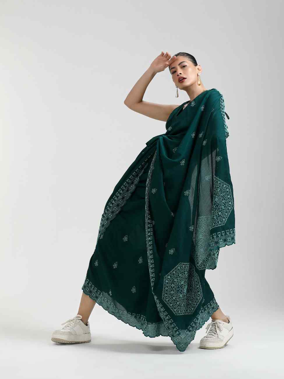 BOTTLE GREEN TITANIUM ART SILK KANTHA EMBROIDERY SAREE