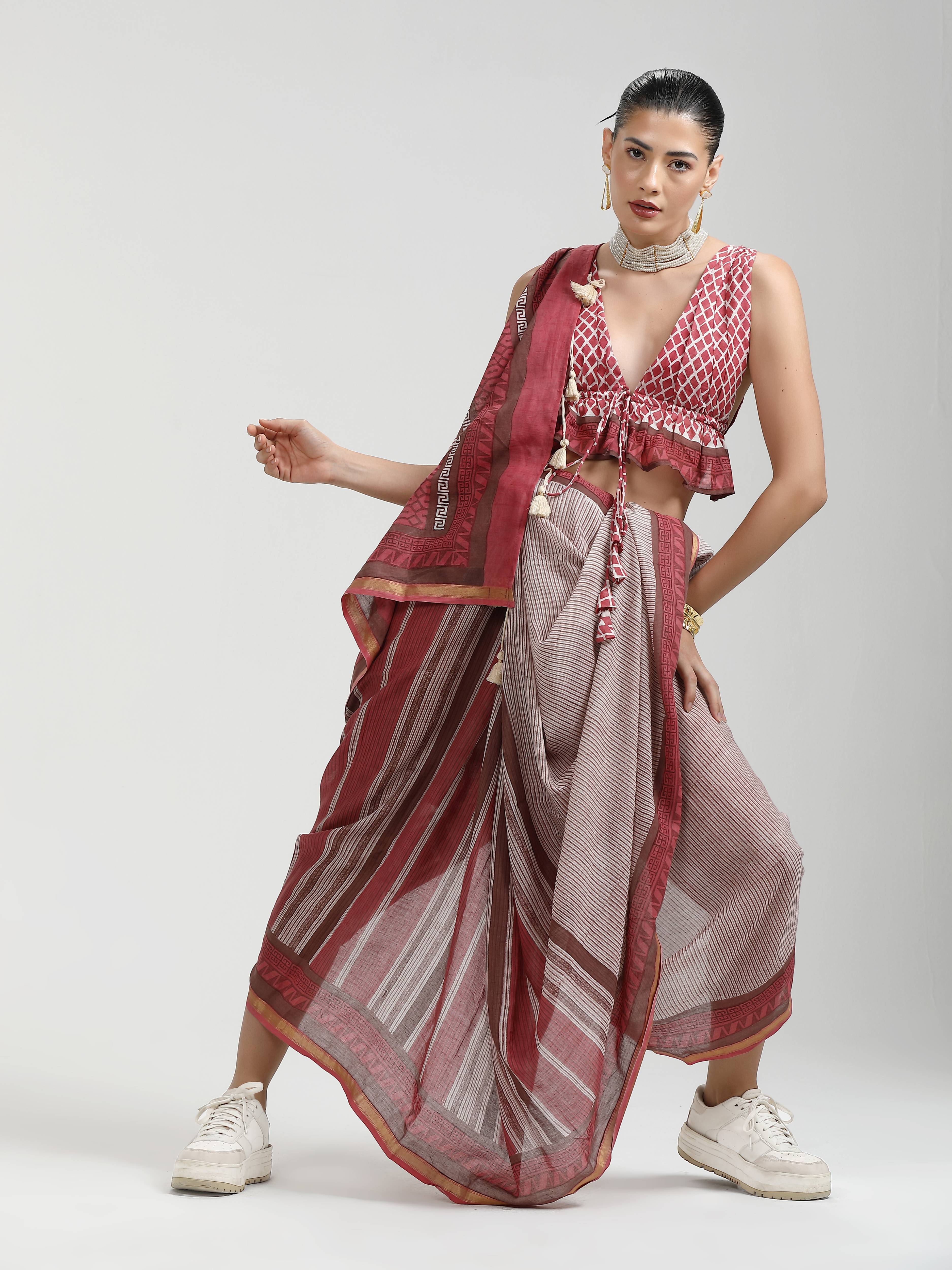 DUSTY RED VISCOSE MUL LIVA BLOCK PRINTED SAREE