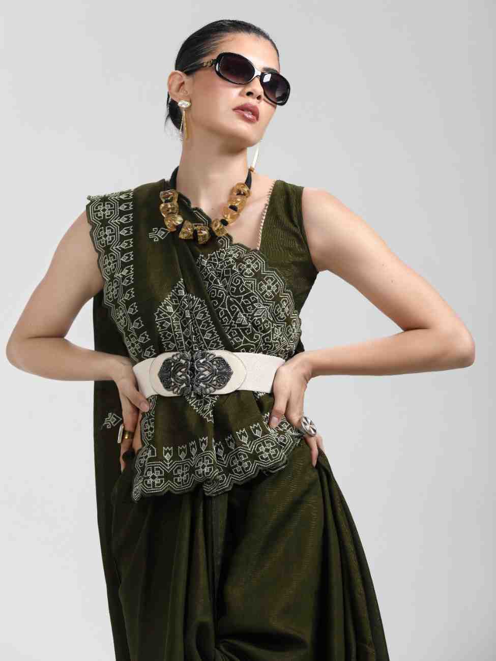 DARK GREEN TITANIUM ART SILK KANTHA EMBROIDERY SAREE