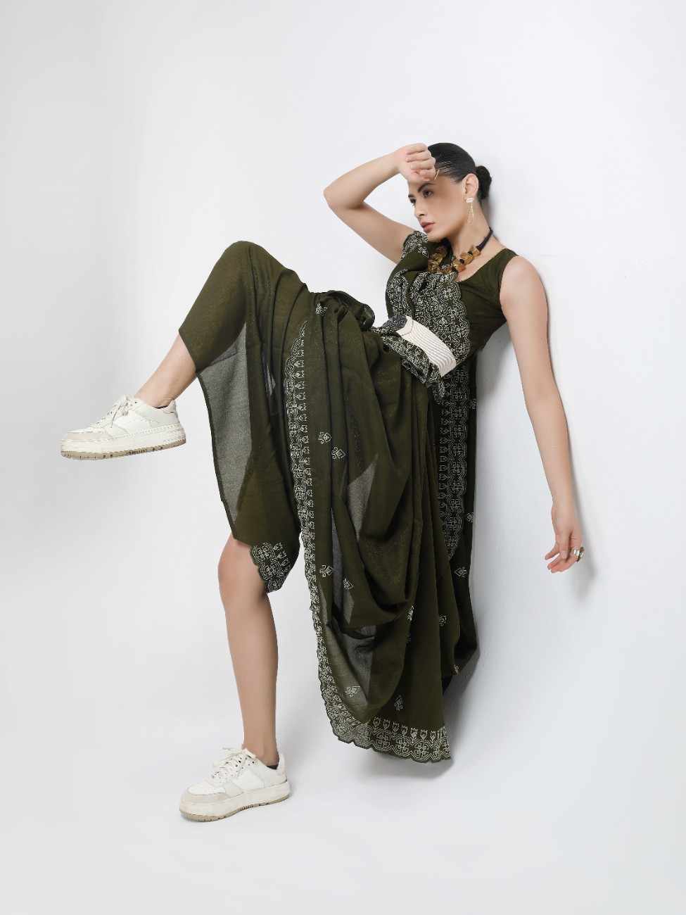 DARK GREEN TITANIUM ART SILK KANTHA EMBROIDERY SAREE