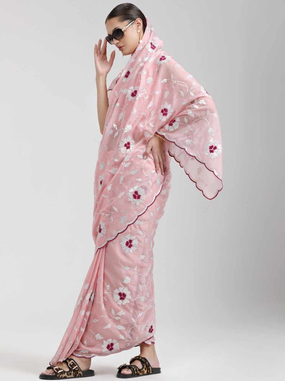 ORGANZA LIGHT PINK SAREE WITH JAAL & FLOWER EMBROIDERY
