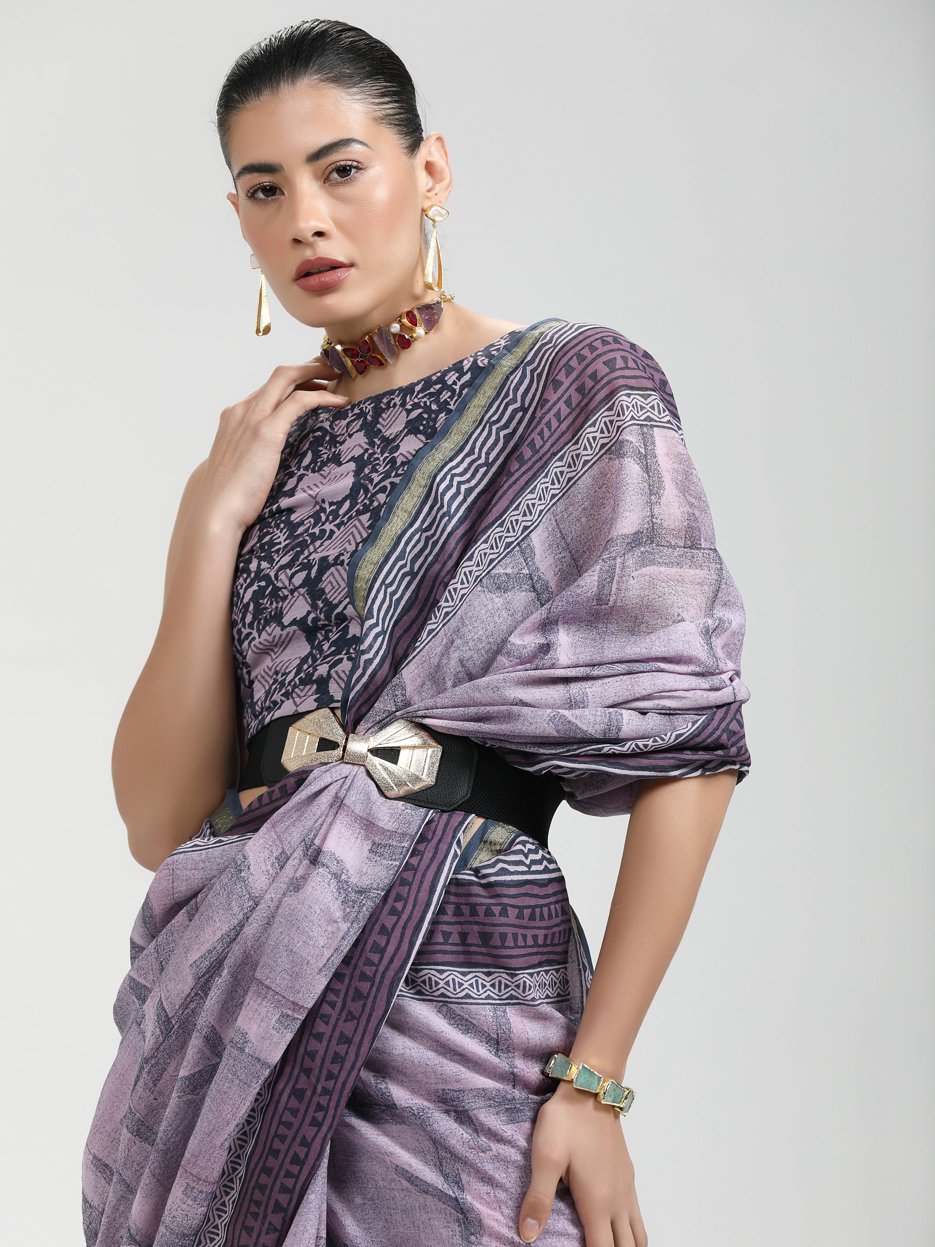 GRAY & LILAC VISCOSE MUL LIVA BLOCK PRINTED SAREE