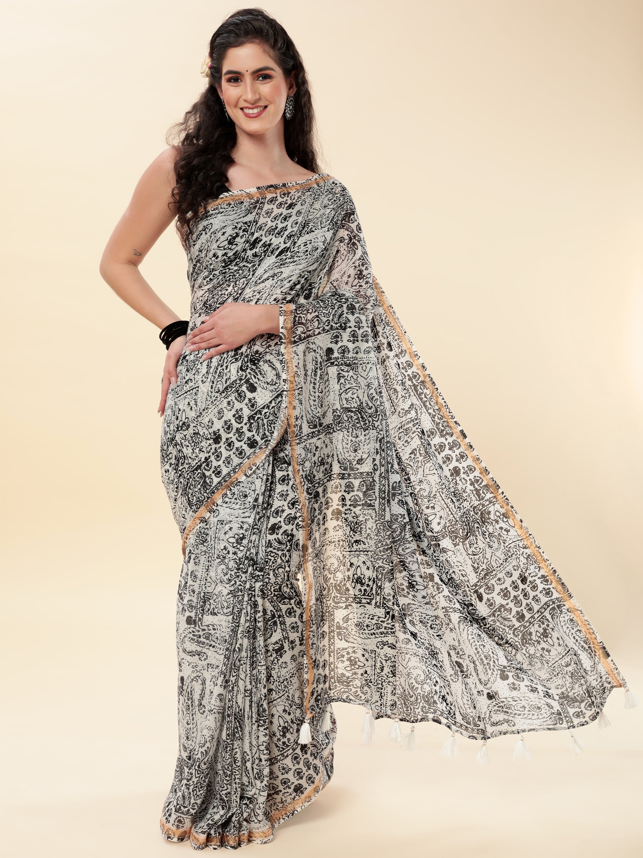 BLACK & WHITE VISCOSE MUL DIGITAL PRINTED SAREE