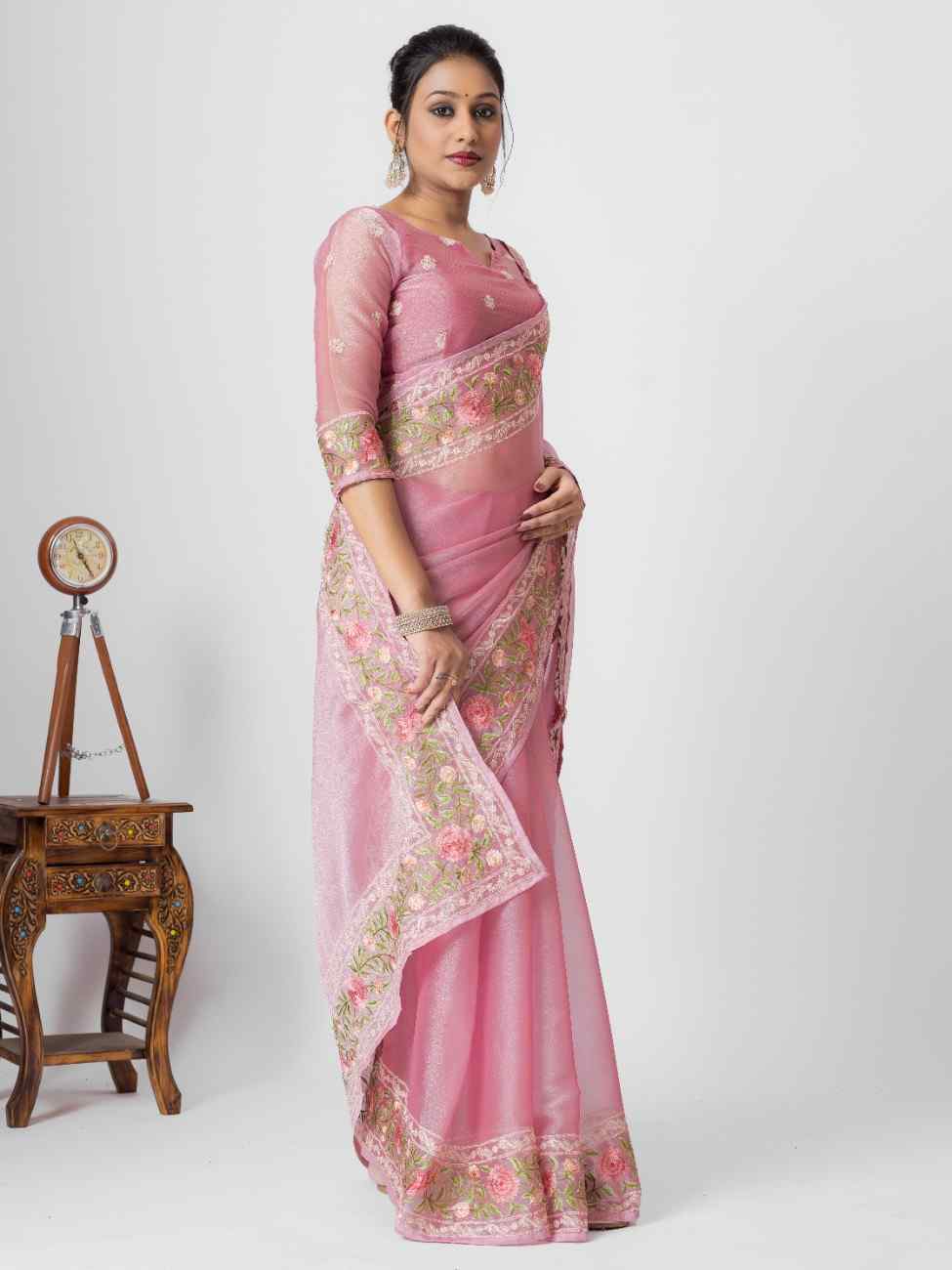LIGHT PINK ORGANZA ROSE PRINTED EMBROIDERY SAREE