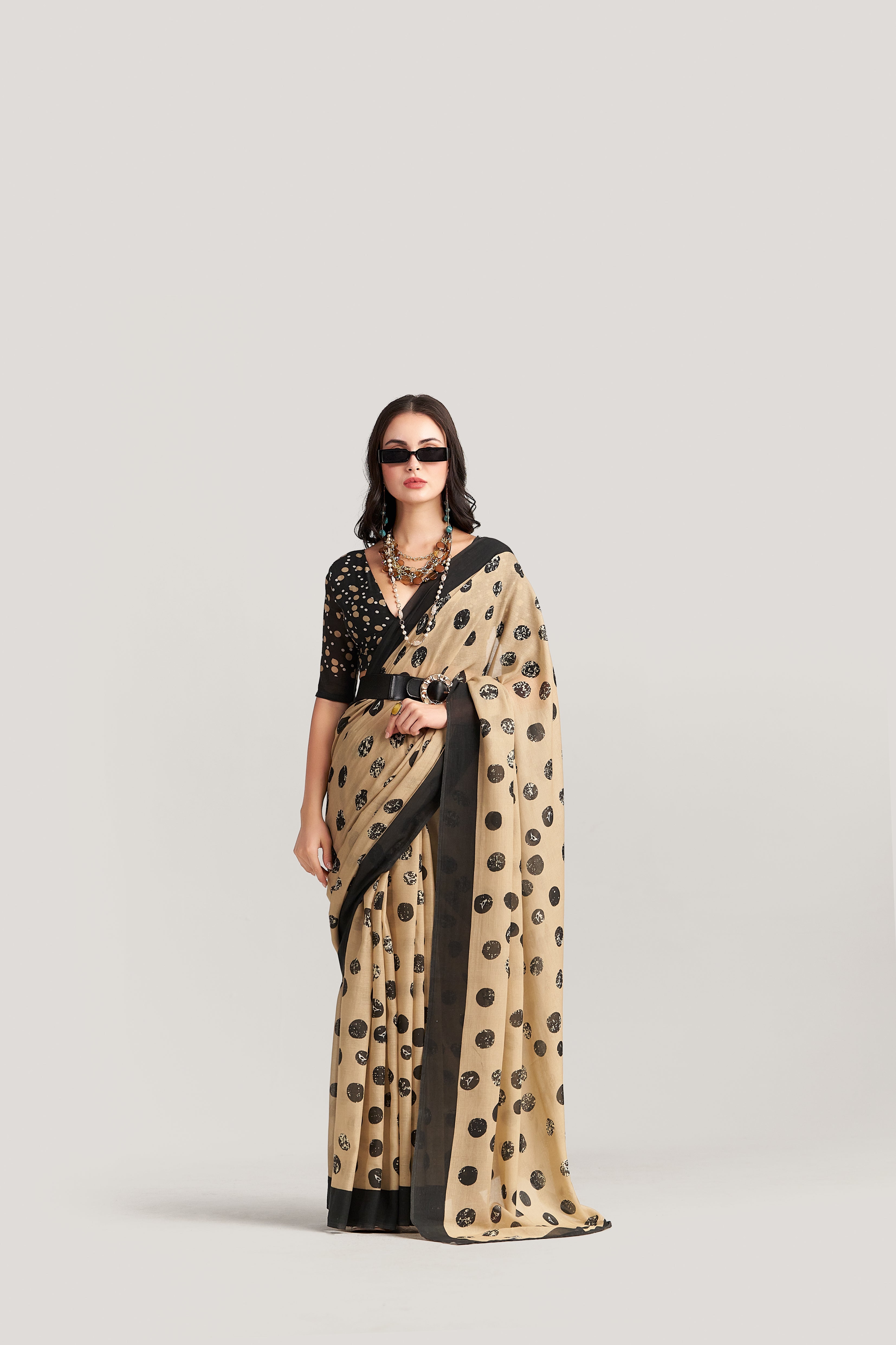 CHIKOO BROWN VISCOSE MUL LIVA DIGITAL PRINTED SAREE