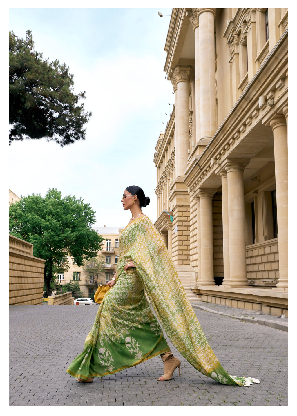 LIME GREEN VISCOSE MUL BATIK PRINTED SAREE