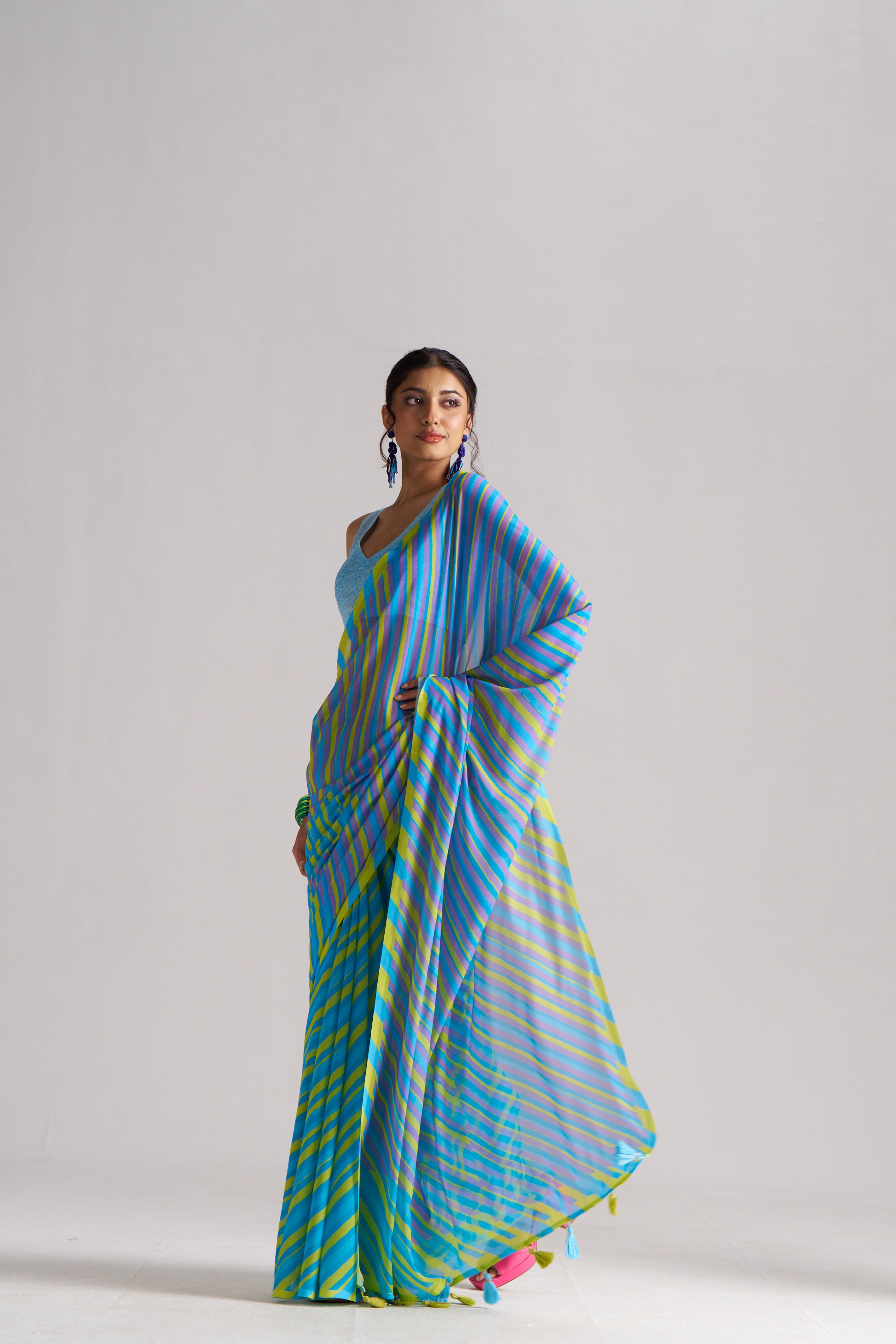 BLUE & YELLOW GEORGETTE SPARKLE LAHERIYA DIGITAL PRINTED SAREE