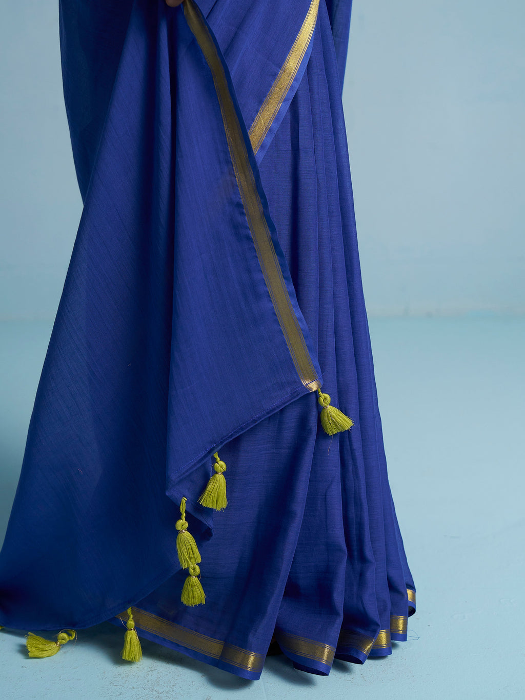 ROYAL BLUE VISCOSE MUL LIVA SOLID SAREE