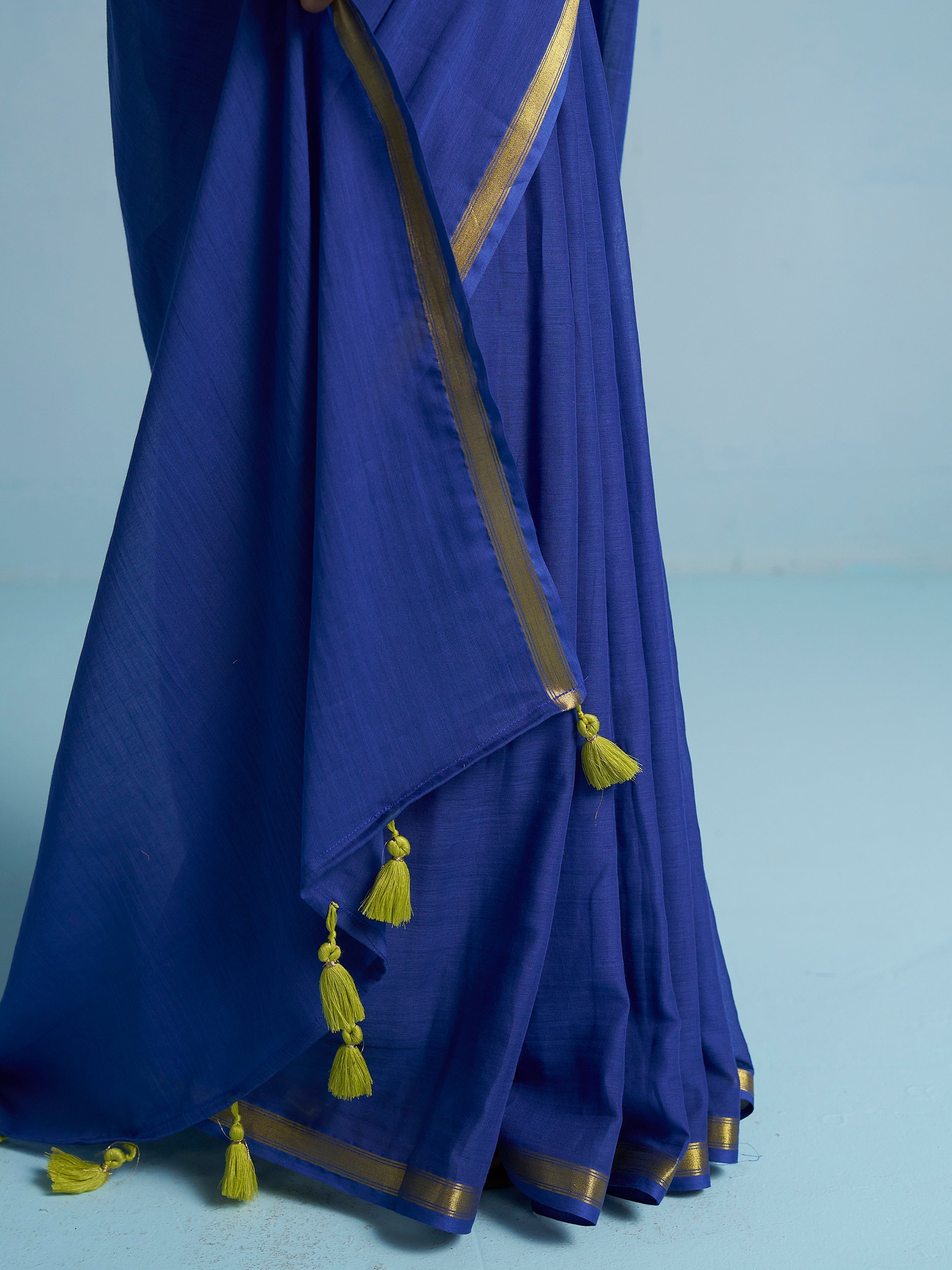 ROYAL BLUE VISCOSE MUL LIVA SOLID SAREE