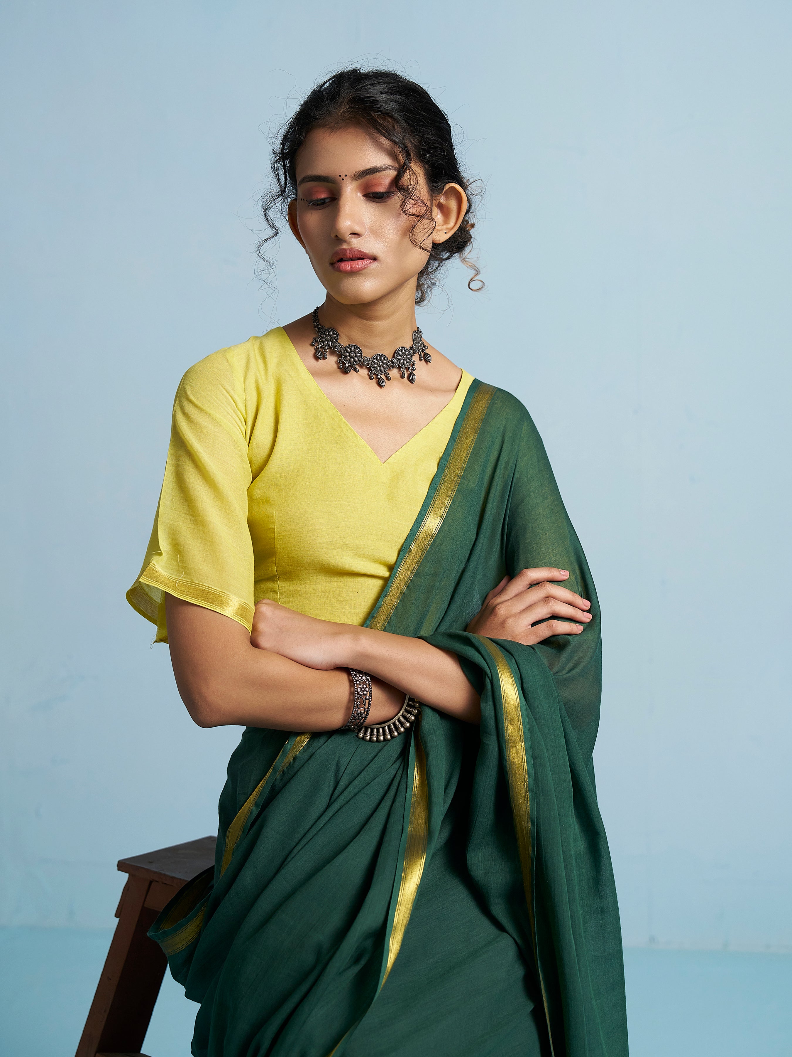 BOTTLE GREEN VISCOSE MUL LIVA SOLID SAREE