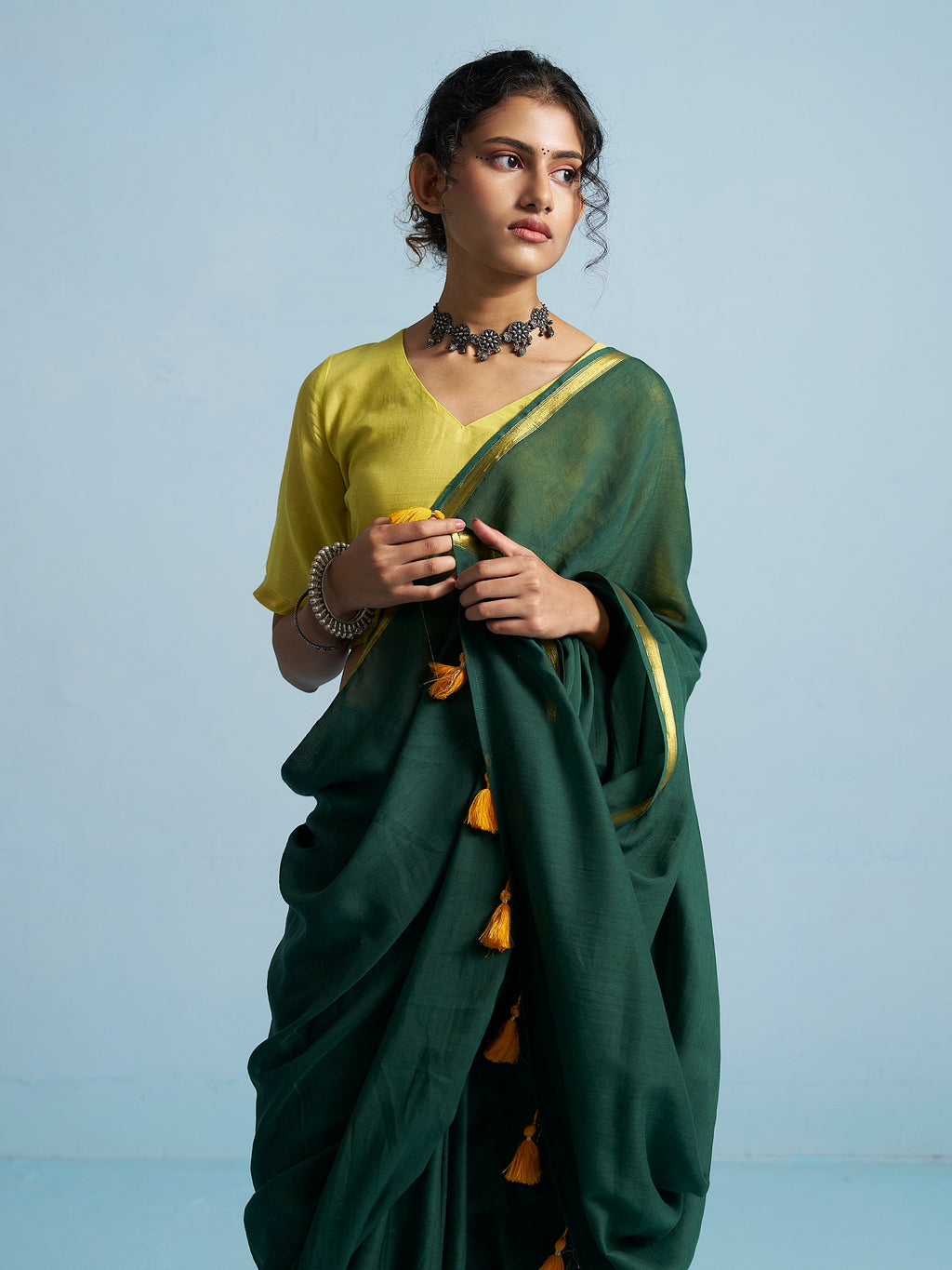 BOTTLE GREEN VISCOSE MUL LIVA SOLID SAREE