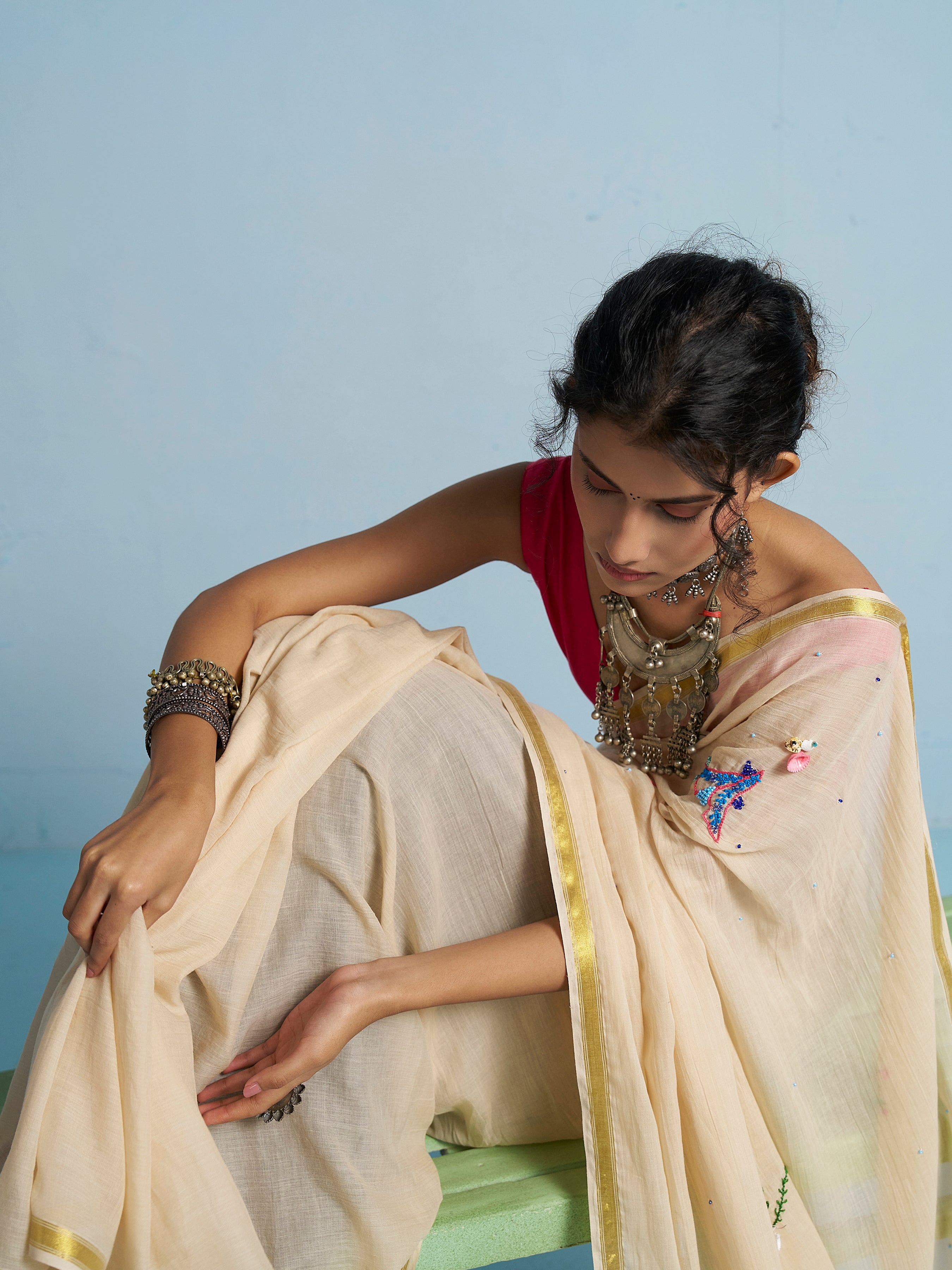 BEIGE VISCOSE MUL THREAD WORK SAREES