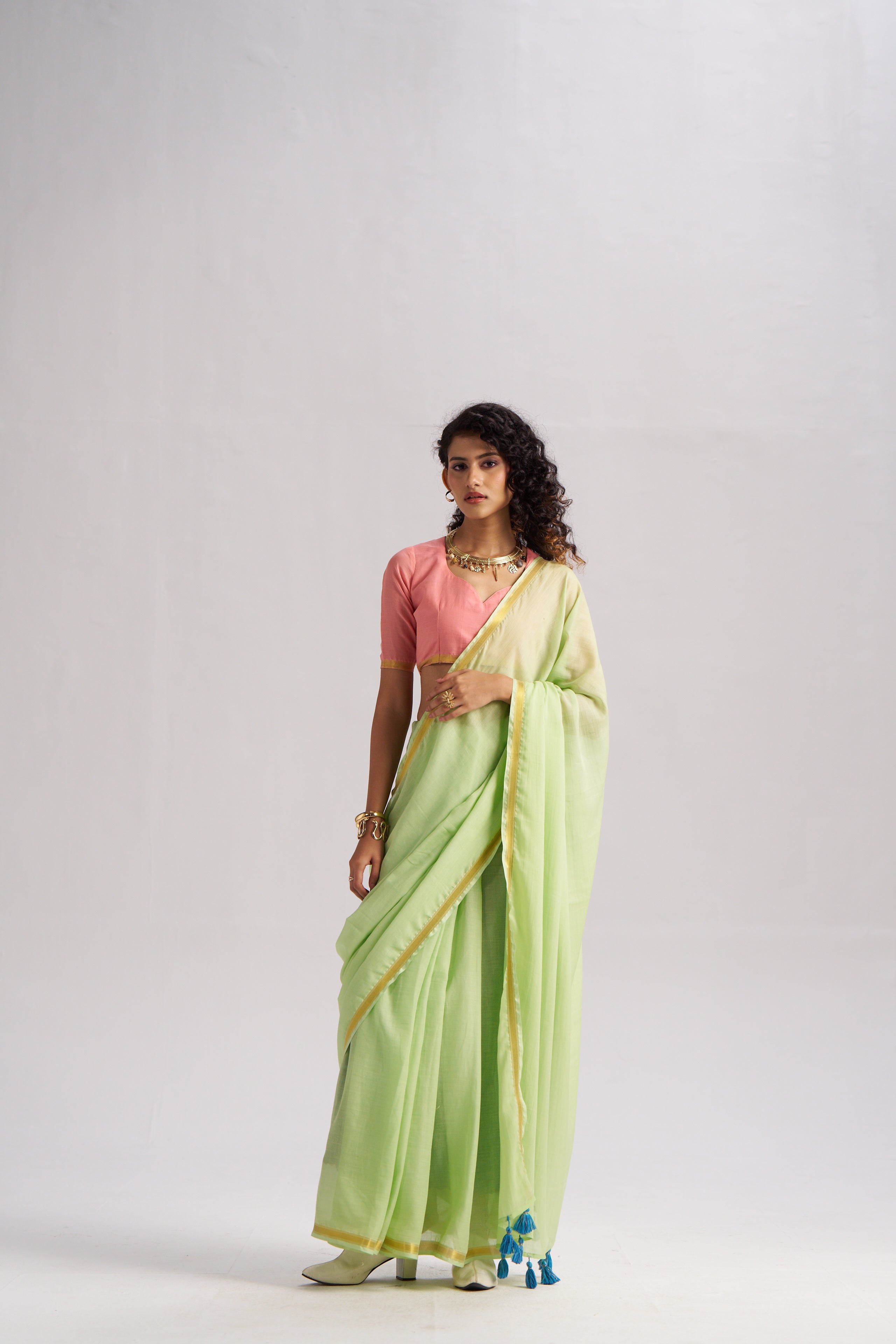 LIGHT GREEN VISCOSE MUL LIVA SOLID SAREE