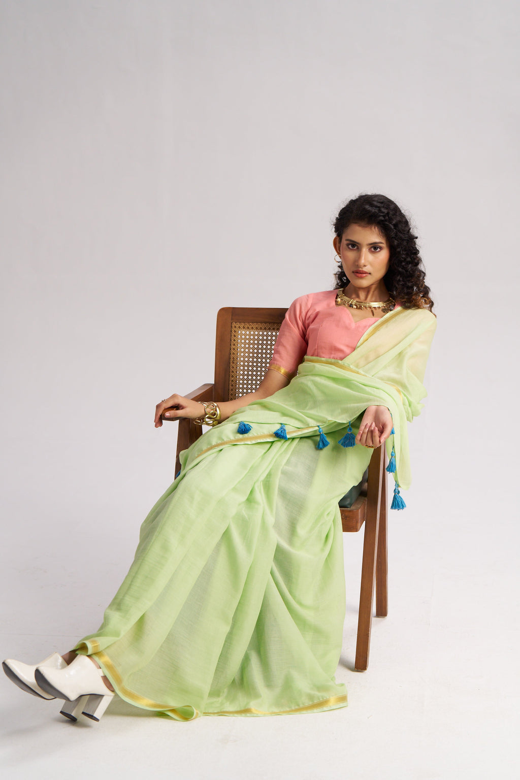 LIGHT GREEN VISCOSE MUL LIVA SOLID SAREE