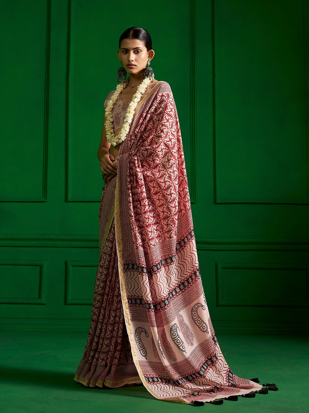 BLACK & RED VISCOSE MUL SCARLET SHADOW BAGH PRINT SAREE