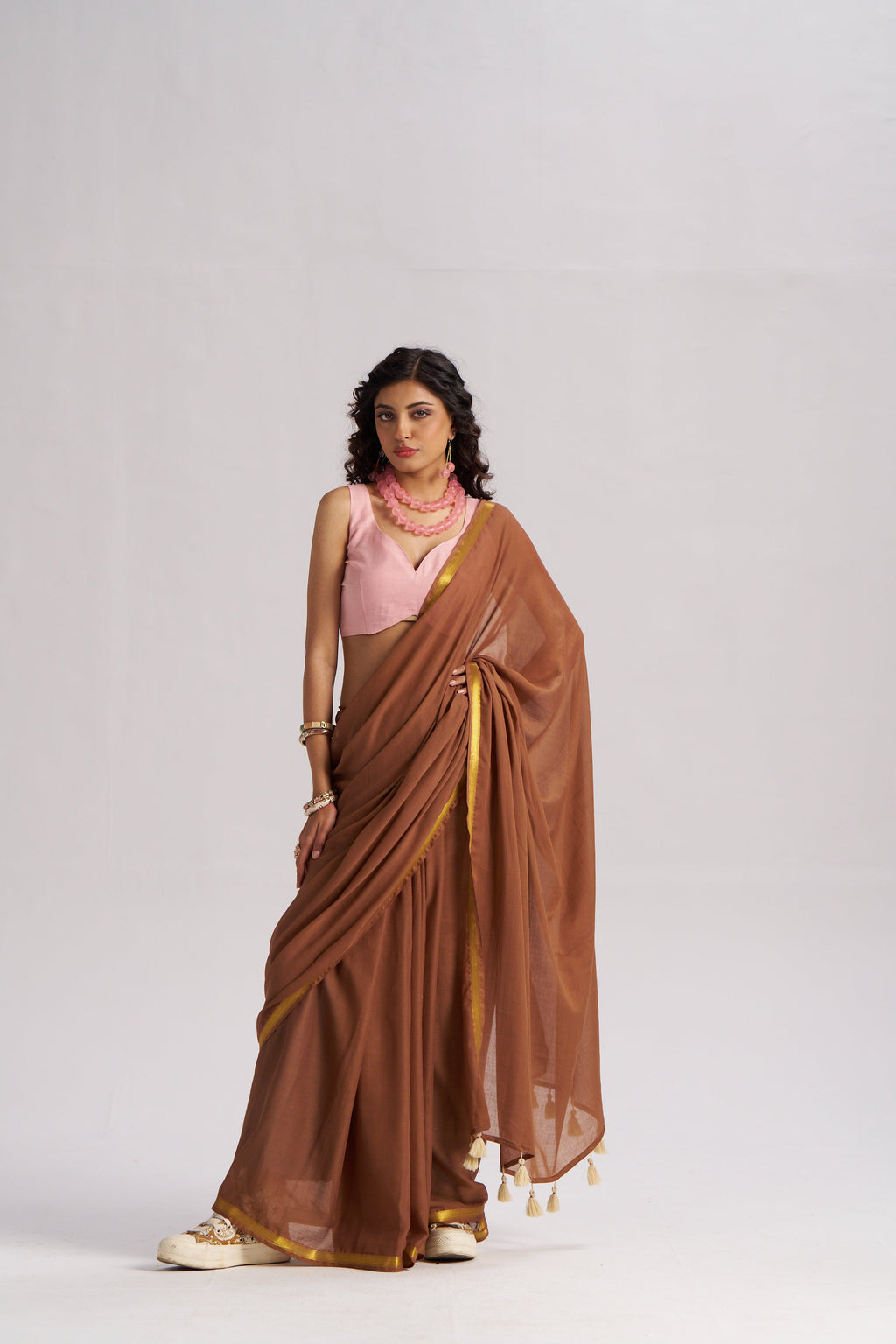BLODNE ROAST COFFEE SHADE VISCOSE MUL LIVA SOLID SAREE
