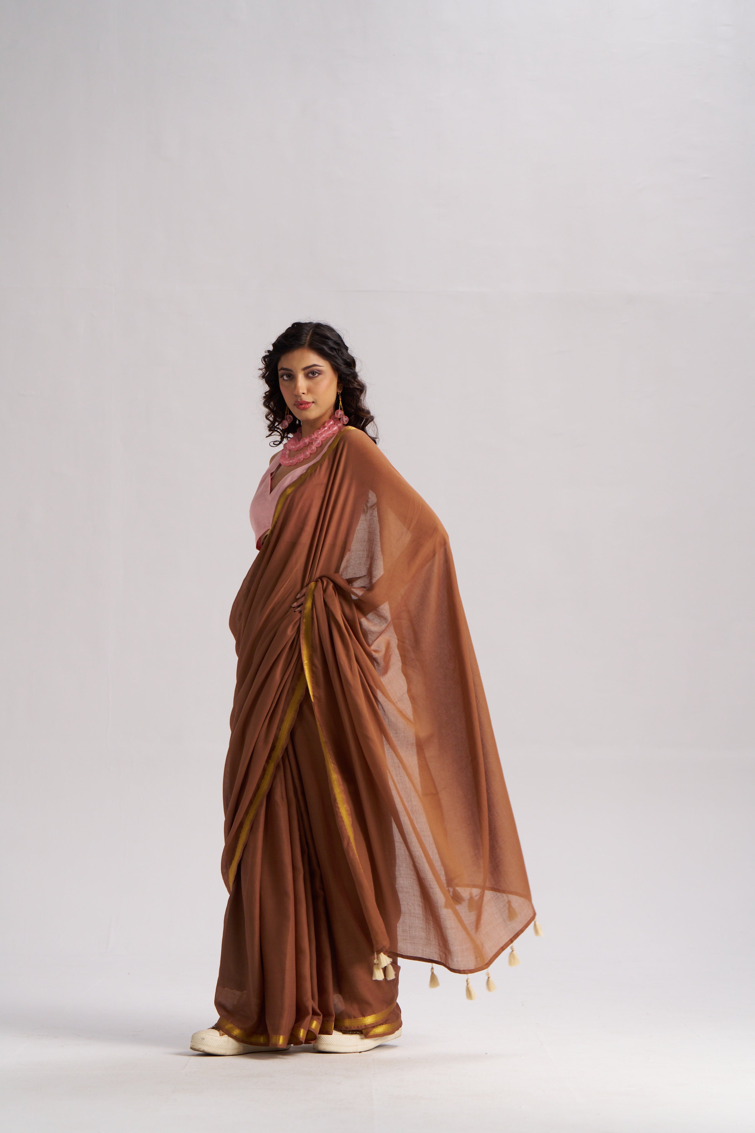 BLODNE ROAST COFFEE SHADE VISCOSE MUL LIVA SOLID SAREE