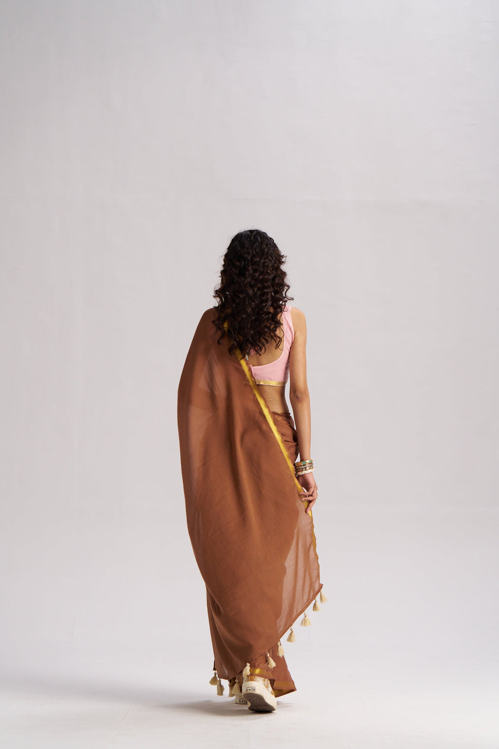 BLODNE ROAST COFFEE SHADE VISCOSE MUL LIVA SOLID SAREE