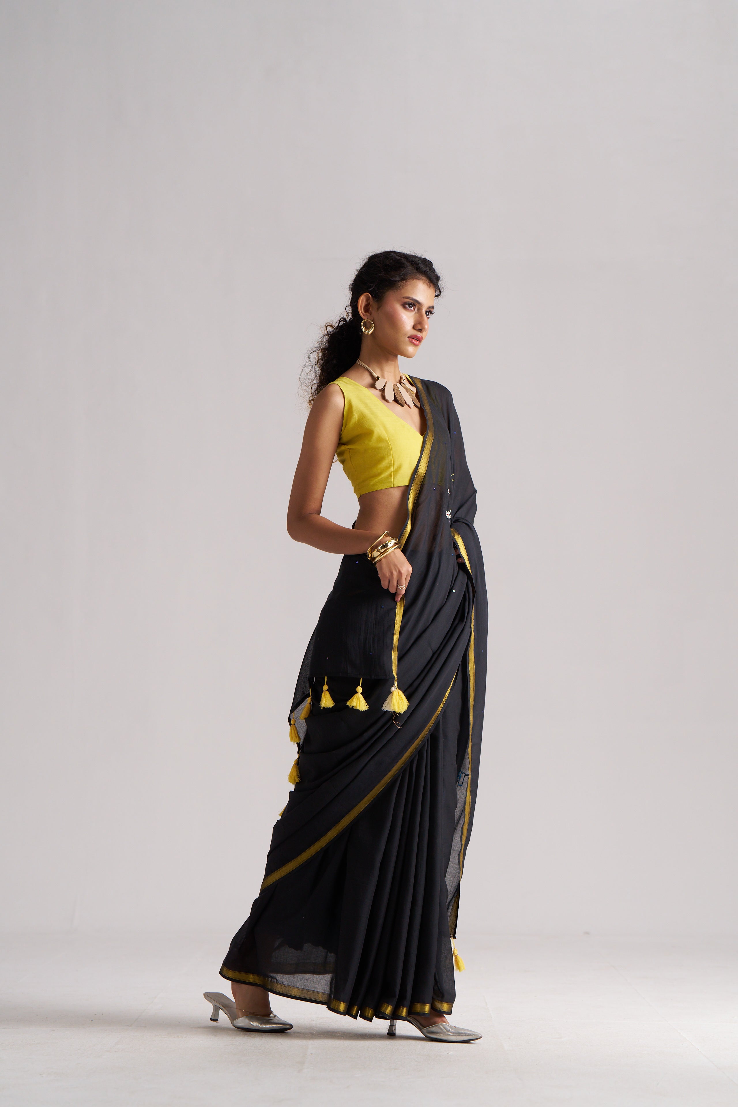 BLACK VISCOSE MUL SCORPIO CELESTIAL THREAD WORK SAREES