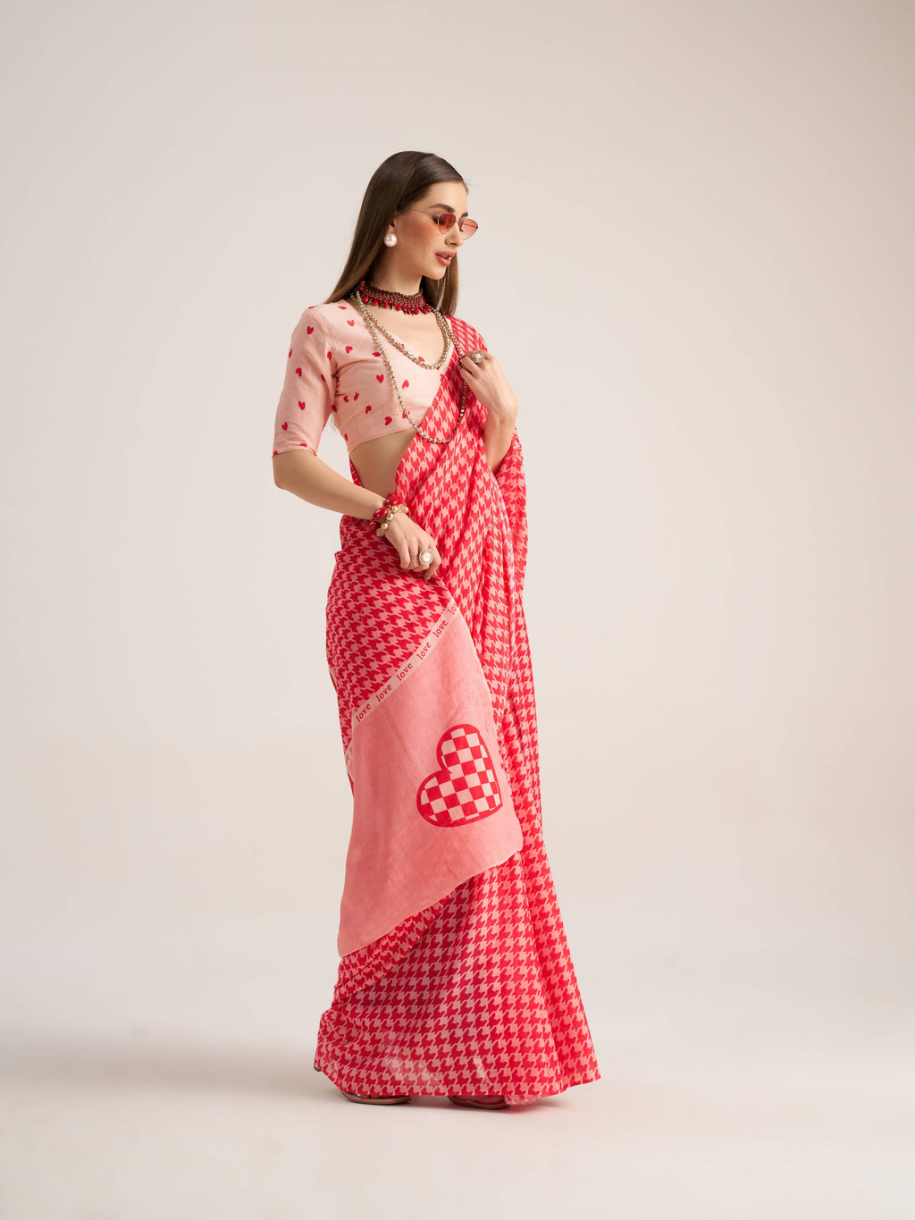 CLASSIC RED VISCOSE MUL LIVA DIGITAL PRINTED SAREE