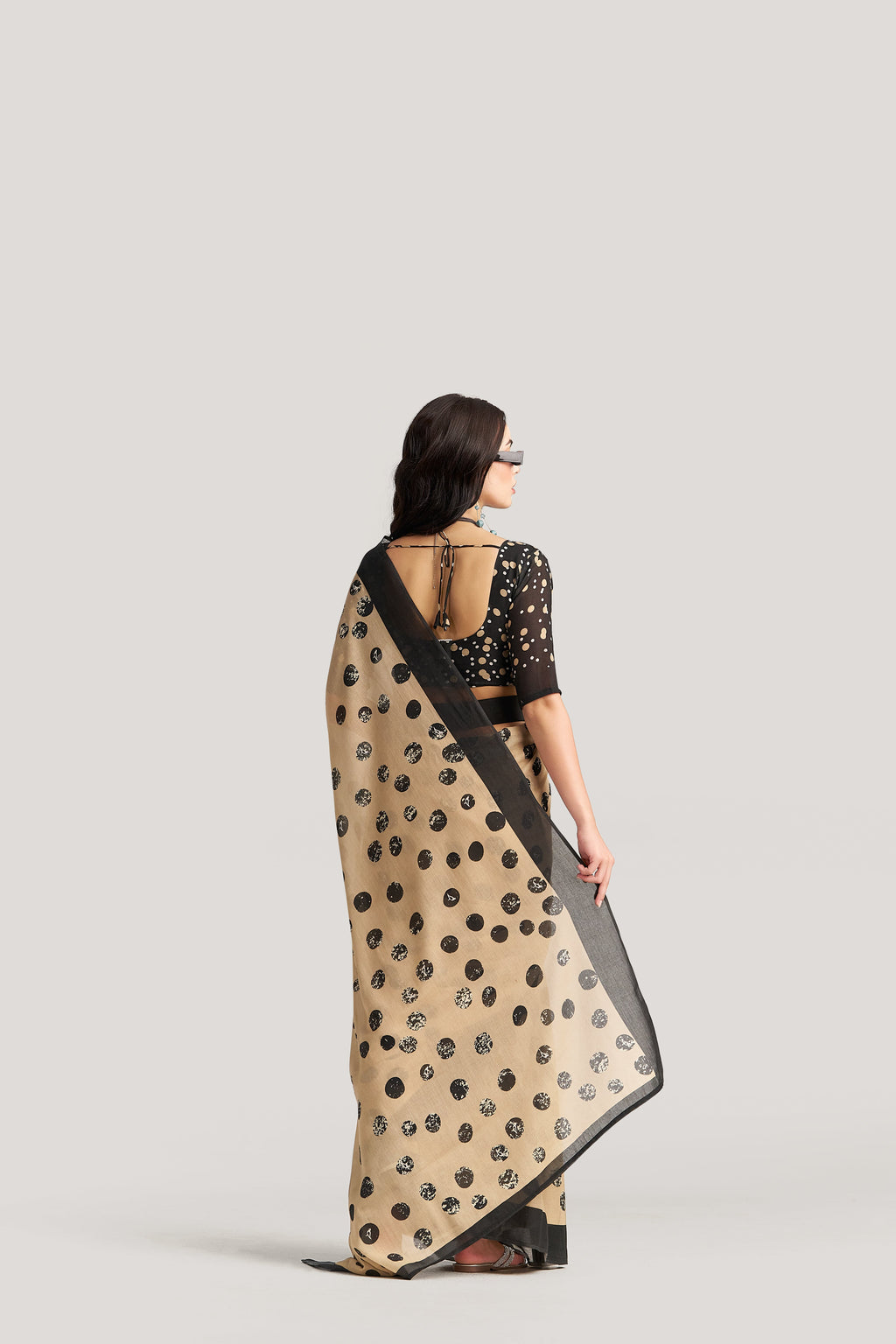 CHIKOO BROWN VISCOSE MUL LIVA DIGITAL PRINTED SAREE