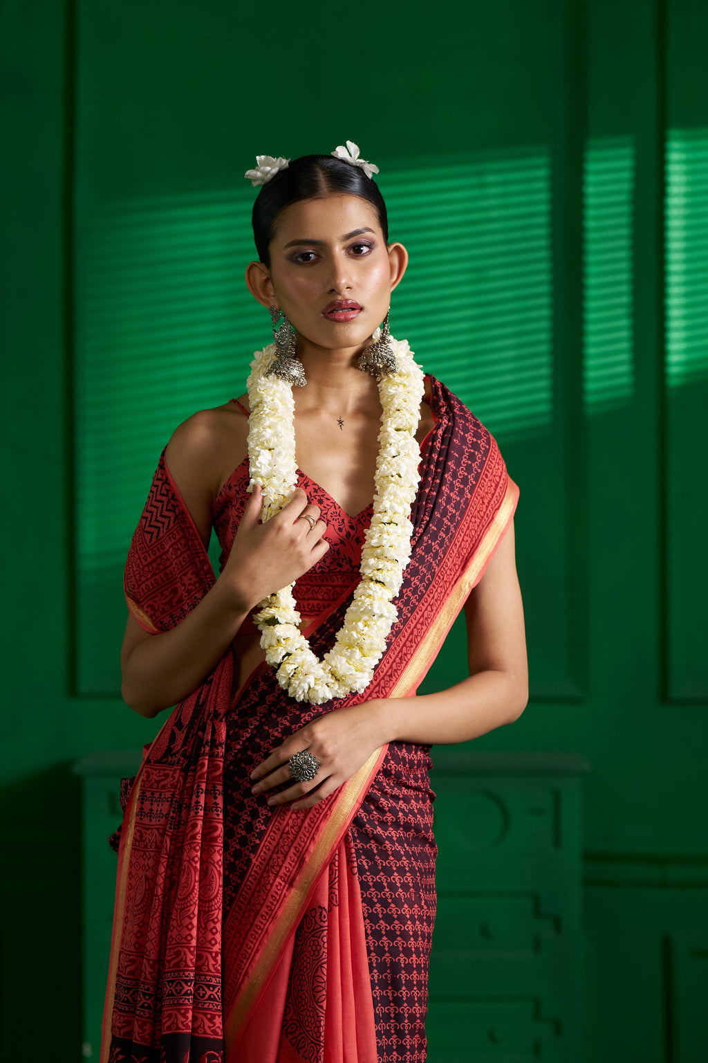 CHARCOAL RED VISCOSE MUL BAGH PRINT SAREE