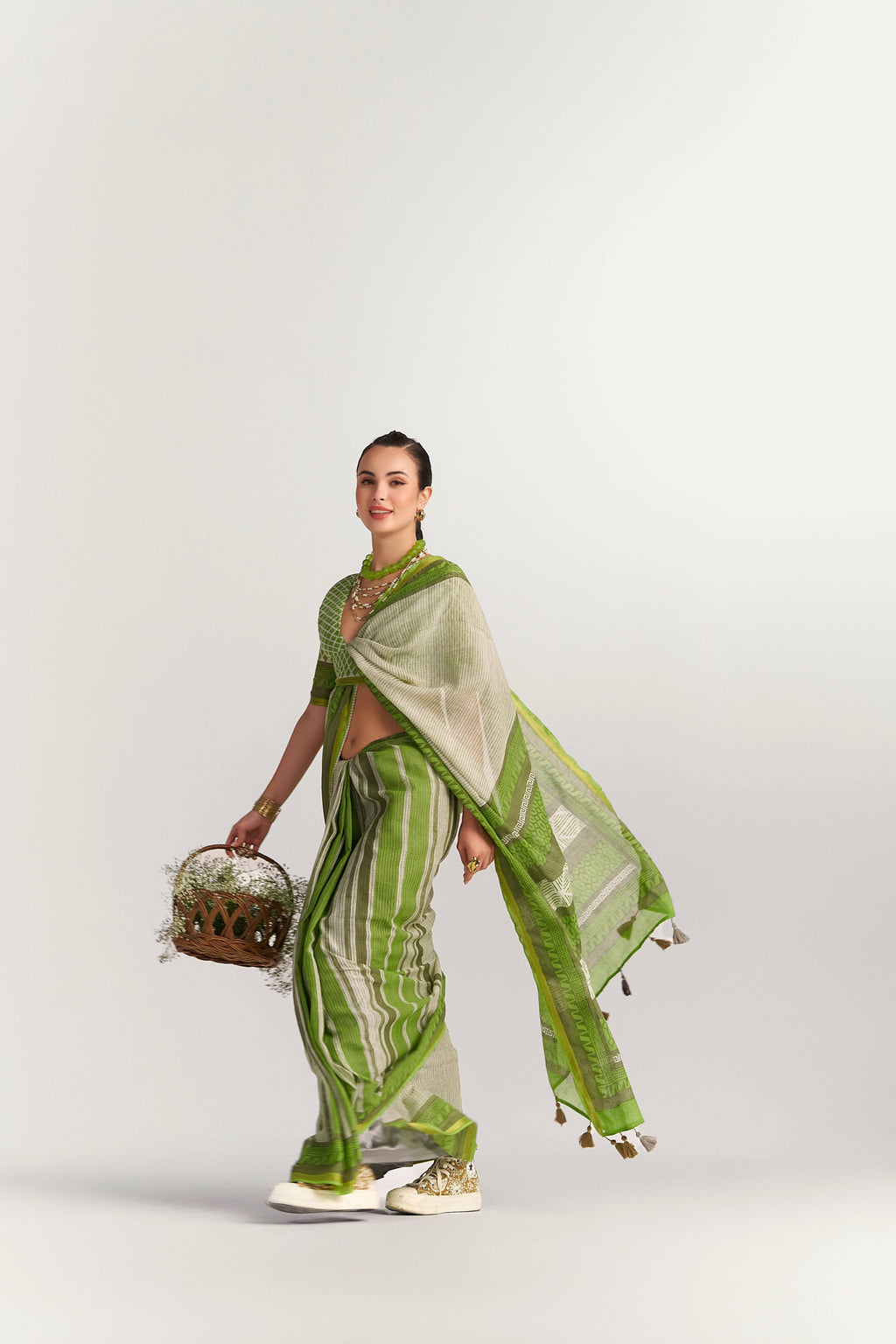 DARK GREEN VISCOSE MUL BLOCK PRINTED SAREE