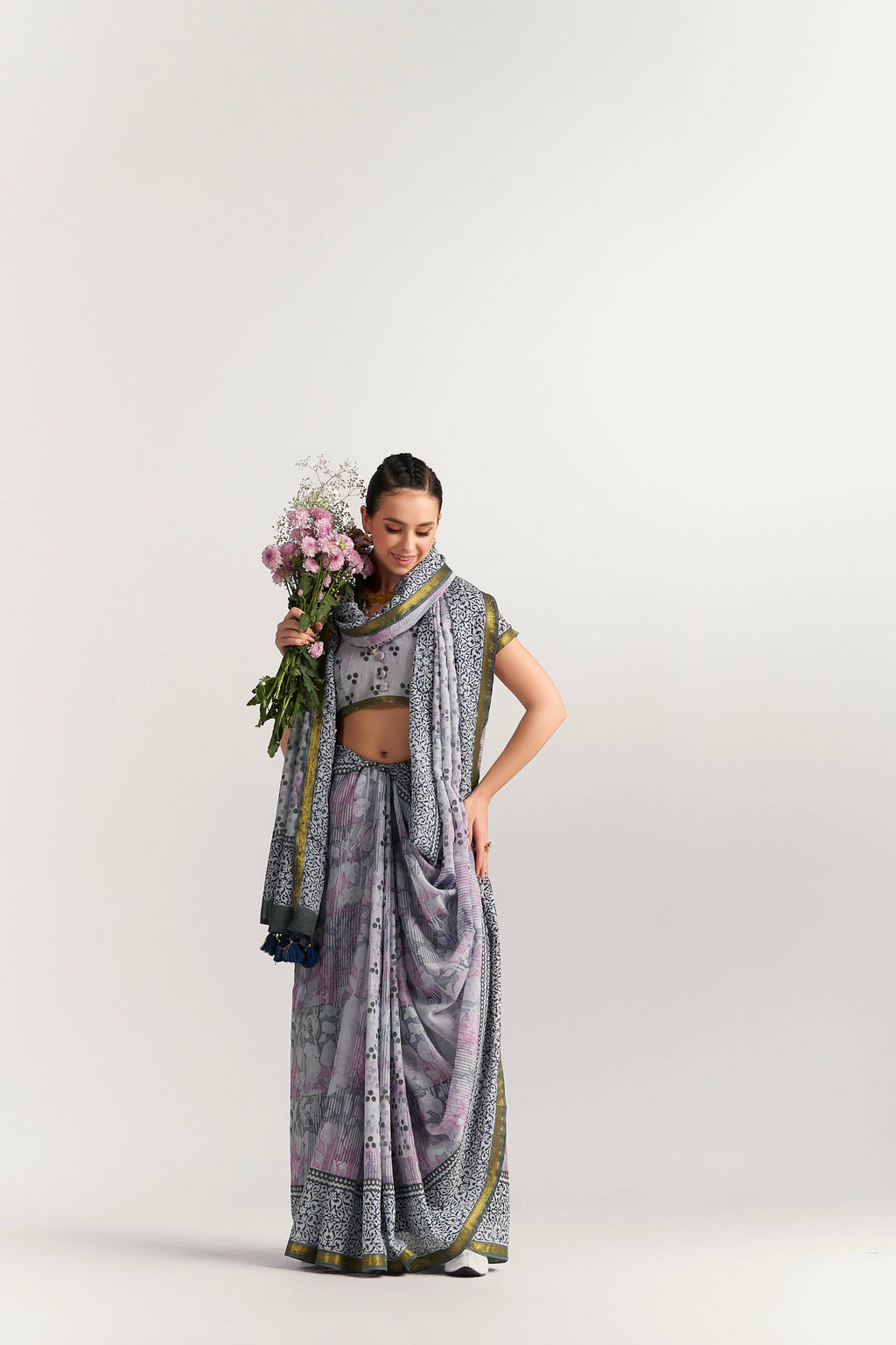 BLACK & GRAY SHADE VISCOSE MUL BLOCK PRINTED SAREE