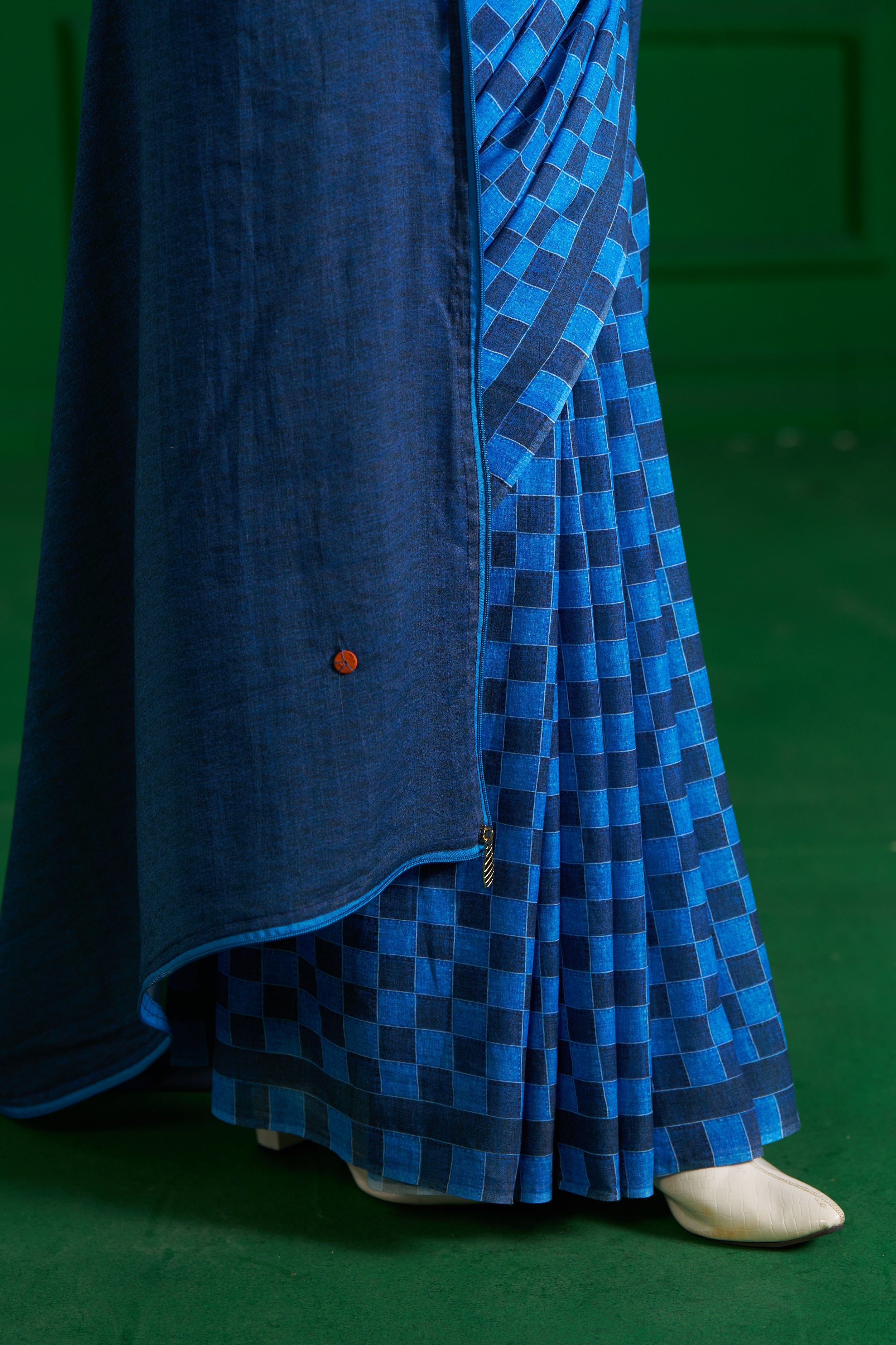BRIGHT BLUE VISCOSE MUL ZIP UP CHECKS DENIM SAREE